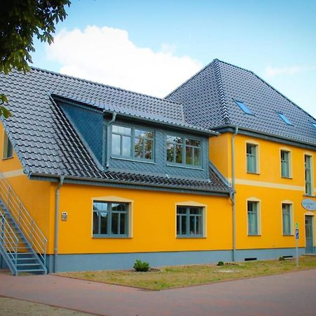 Gaestehaus Burgblick Neustadt-Glewe Exterior photo