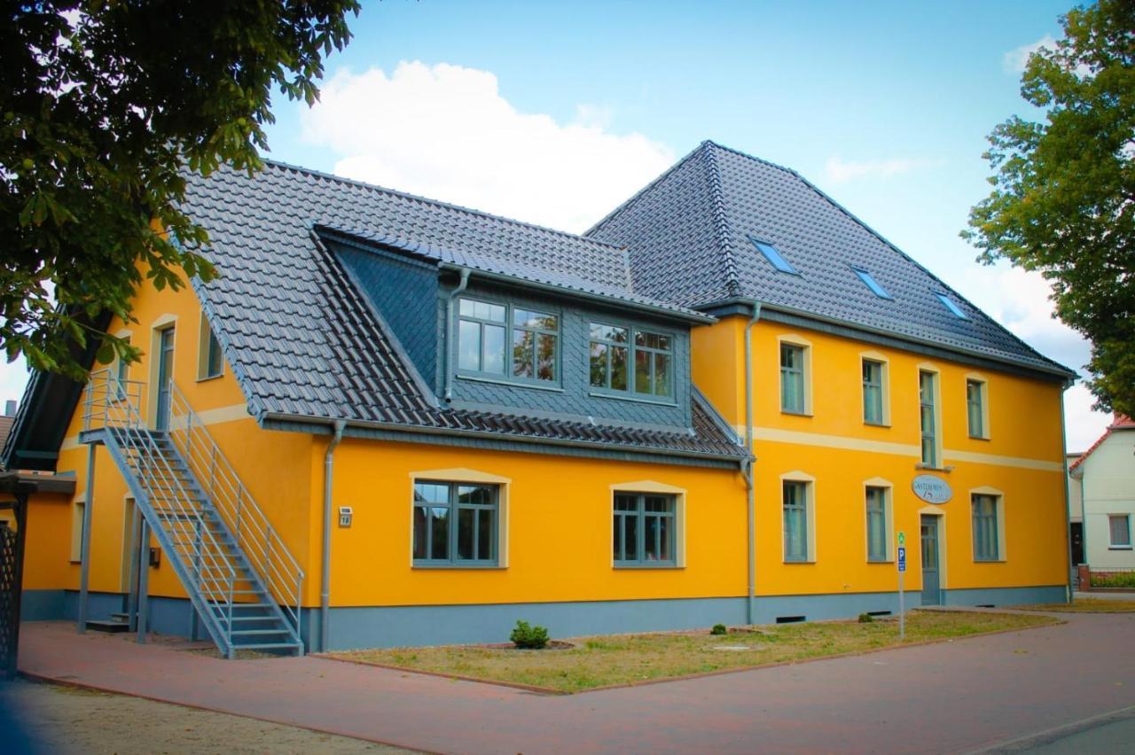 Gaestehaus Burgblick Neustadt-Glewe Exterior photo