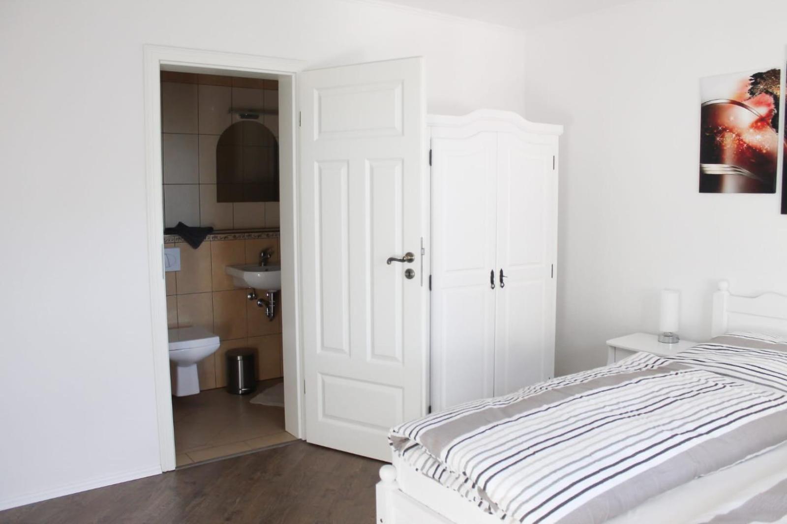 Gaestehaus Burgblick Neustadt-Glewe Room photo