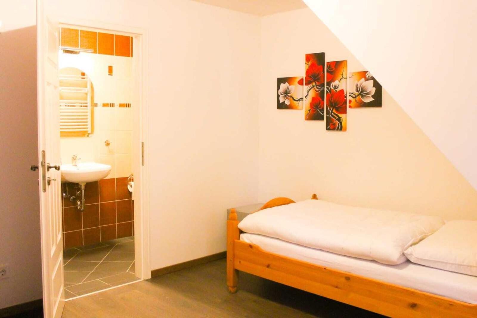 Gaestehaus Burgblick Neustadt-Glewe Room photo